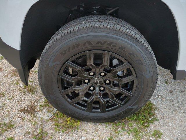 new 2025 Chevrolet Colorado car, priced at $36,100