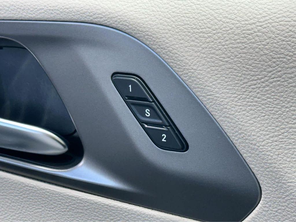 used 2022 Chrysler Pacifica Hybrid car, priced at $28,900