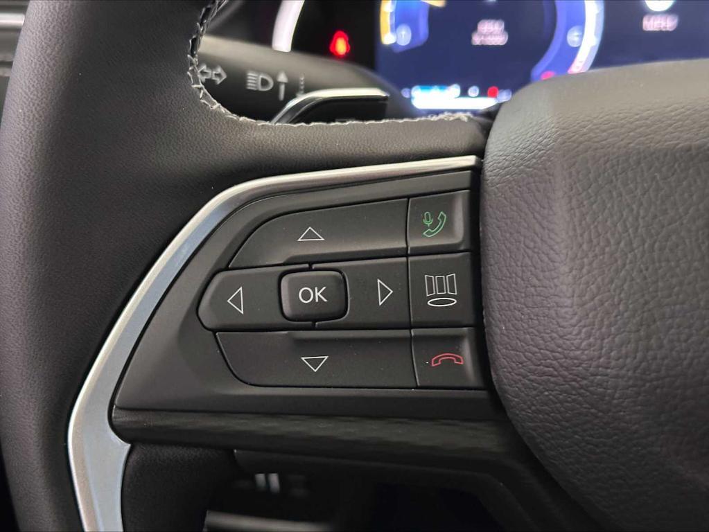 new 2025 Jeep Grand Cherokee car, priced at $44,480