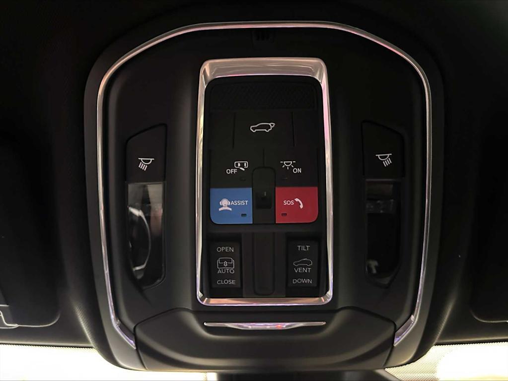 new 2025 Jeep Grand Cherokee car, priced at $44,480