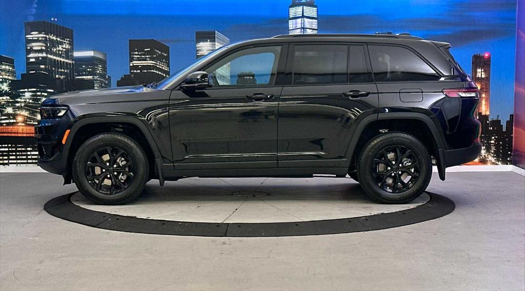 new 2025 Jeep Grand Cherokee car, priced at $44,480