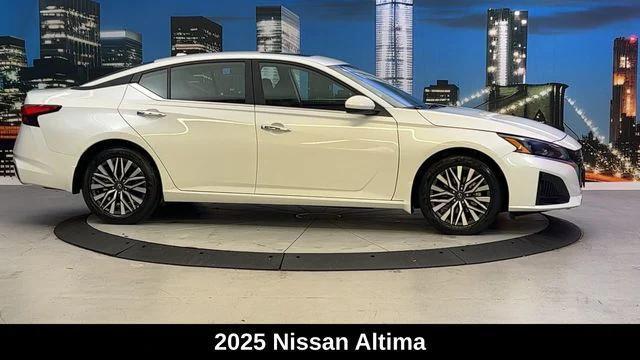 used 2025 Nissan Altima car, priced at $30,500