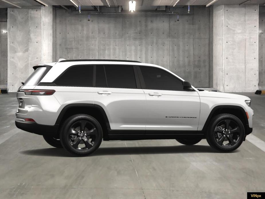 new 2025 Jeep Grand Cherokee car, priced at $45,380