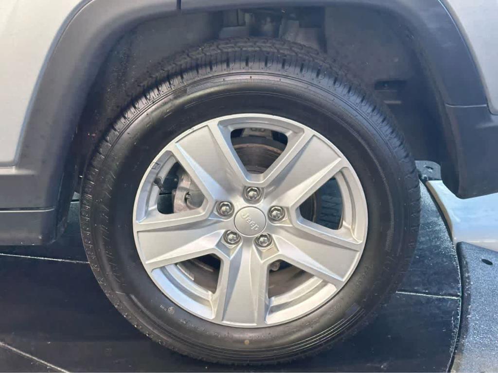 used 2022 Jeep Compass car, priced at $21,400