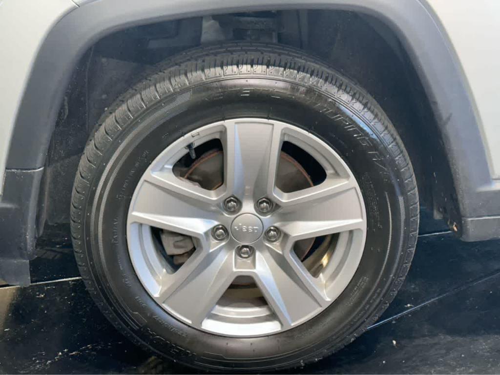 used 2022 Jeep Compass car, priced at $21,400