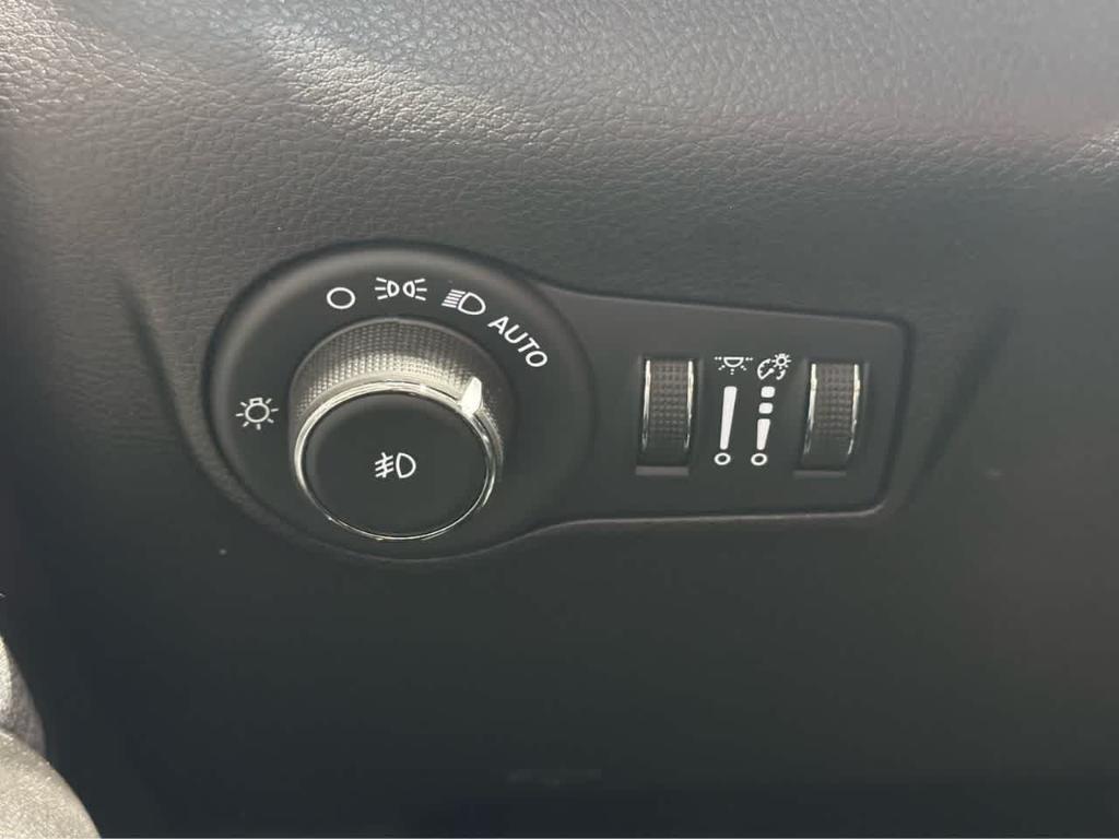 used 2022 Jeep Compass car, priced at $20,500