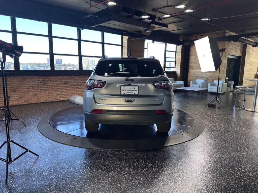 used 2022 Jeep Compass car, priced at $21,400