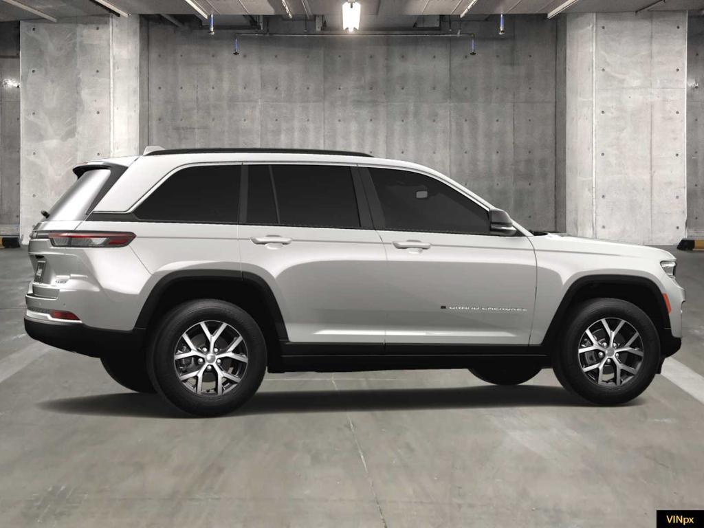 new 2025 Jeep Grand Cherokee car, priced at $51,390