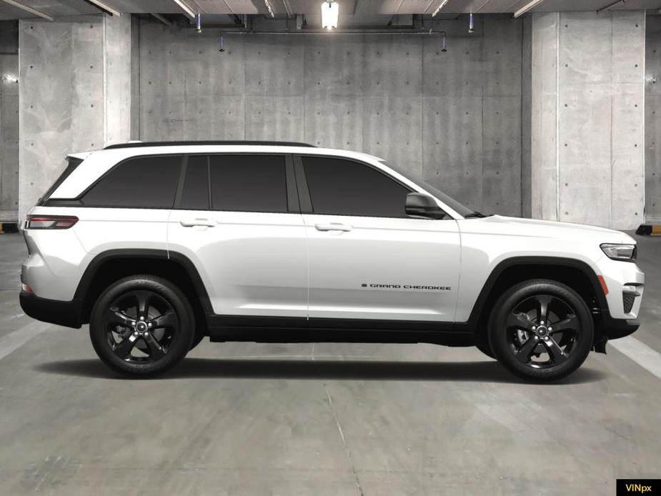 new 2025 Jeep Grand Cherokee car, priced at $49,740