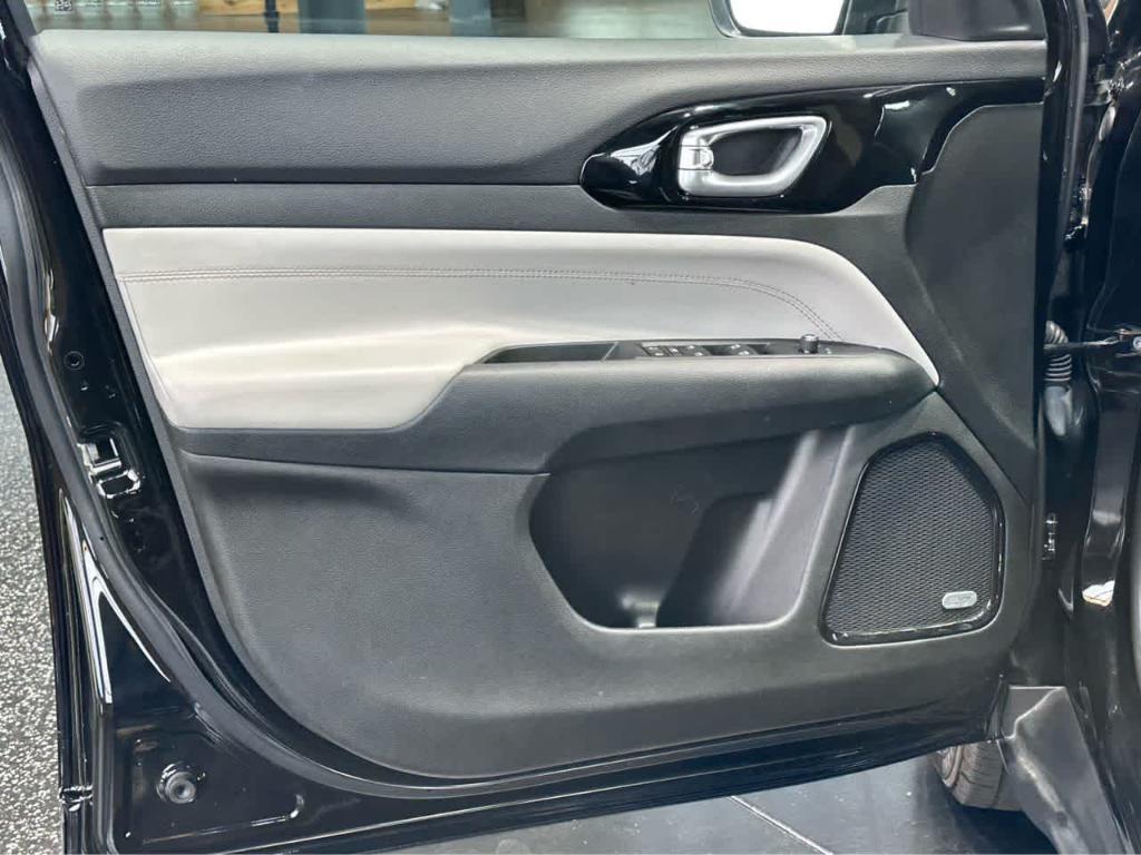 used 2022 Jeep Compass car, priced at $22,500