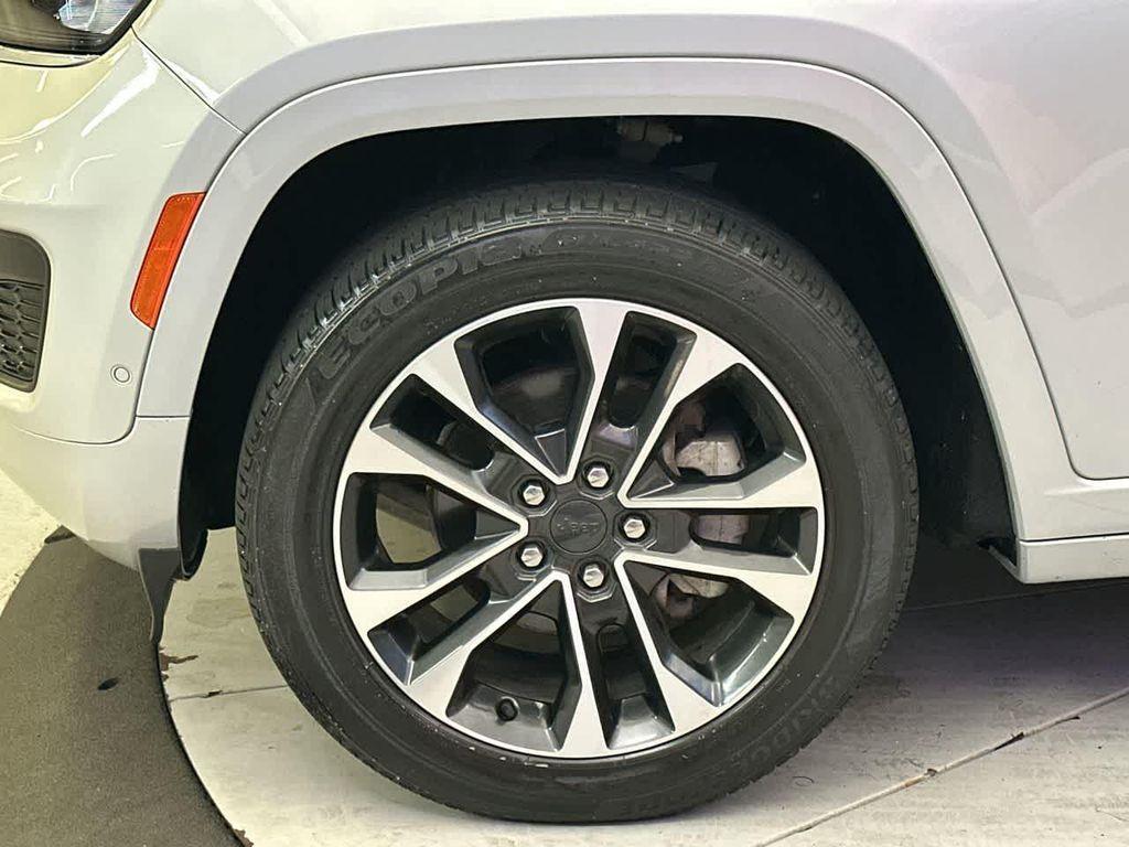 used 2022 Jeep Grand Cherokee car, priced at $38,200
