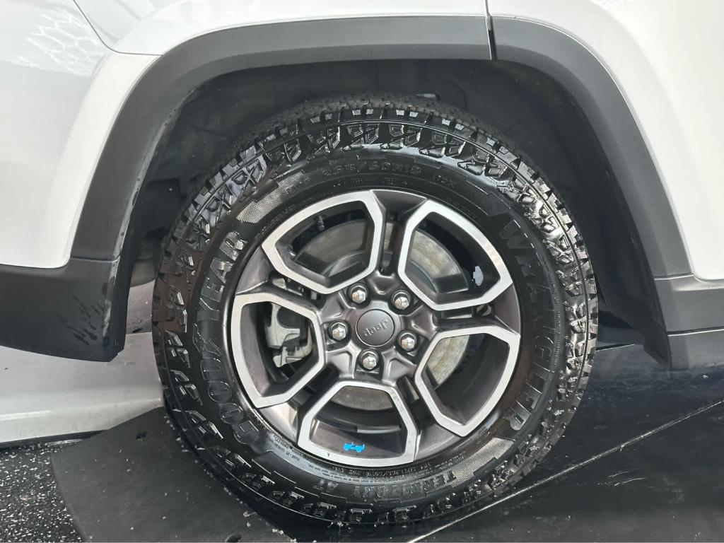 used 2023 Jeep Grand Cherokee 4xe car, priced at $38,900