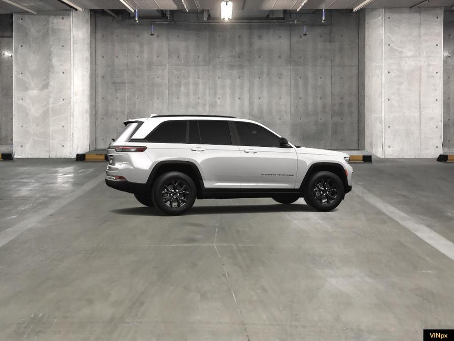 new 2025 Jeep Grand Cherokee car, priced at $43,735