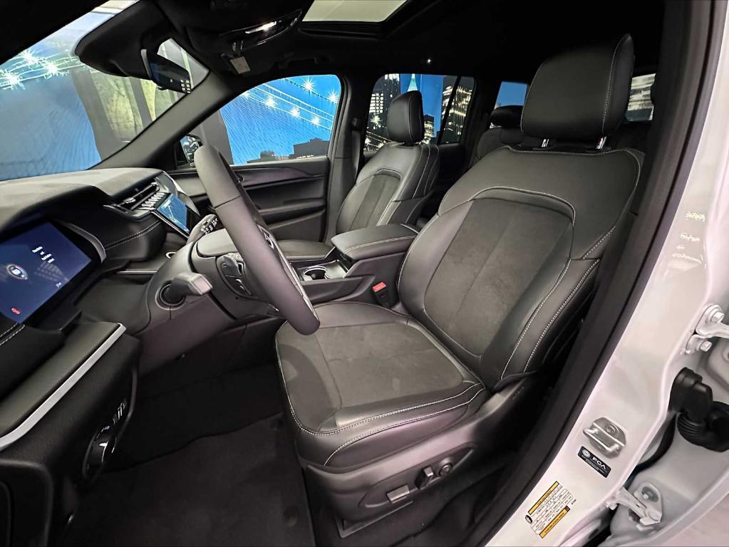 new 2025 Jeep Grand Cherokee car, priced at $42,385