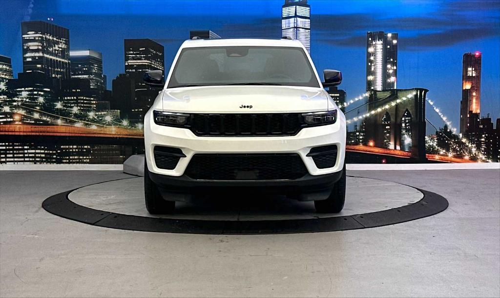 new 2025 Jeep Grand Cherokee car, priced at $42,385