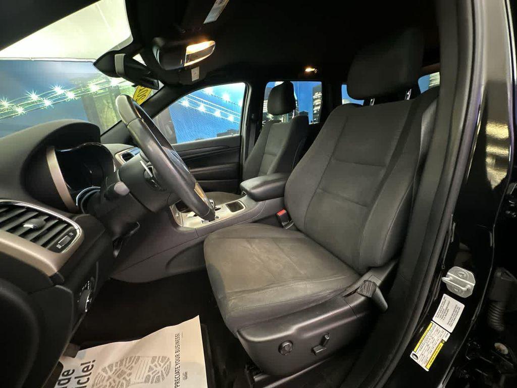 used 2015 Jeep Grand Cherokee car, priced at $11,900