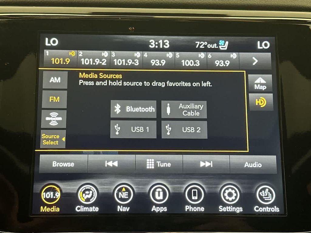 used 2021 Jeep Grand Cherokee car, priced at $32,900