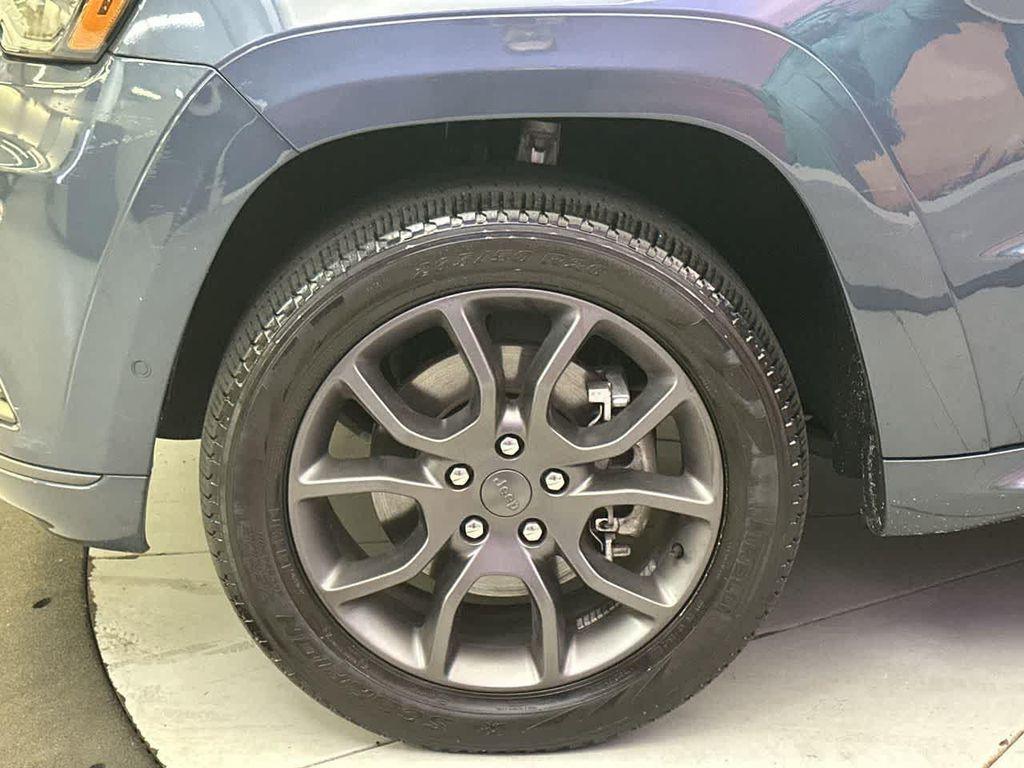 used 2021 Jeep Grand Cherokee car, priced at $32,900