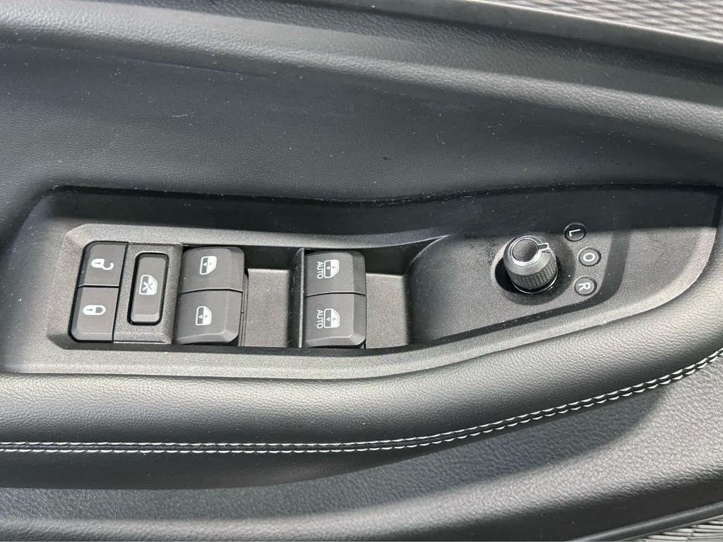 used 2023 Jeep Grand Cherokee car, priced at $33,900