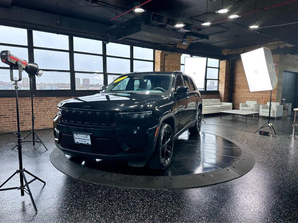 used 2023 Jeep Grand Cherokee car, priced at $35,100