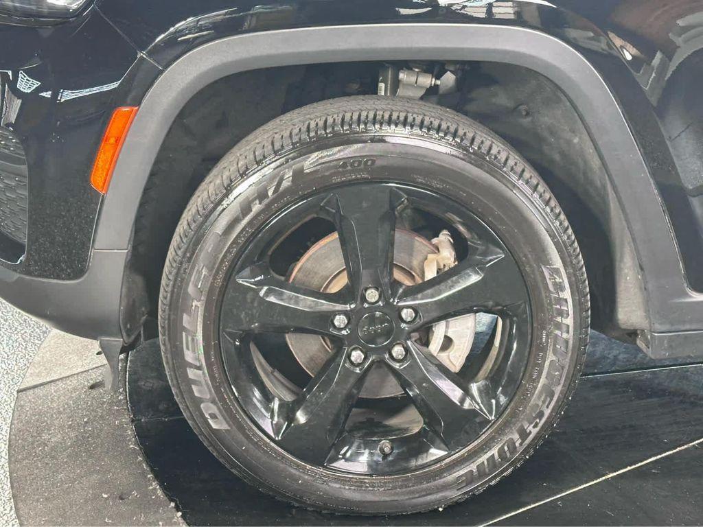 used 2023 Jeep Grand Cherokee car, priced at $35,100