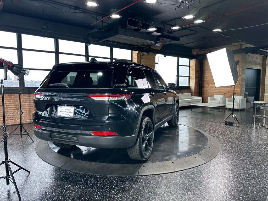 used 2023 Jeep Grand Cherokee car, priced at $35,100