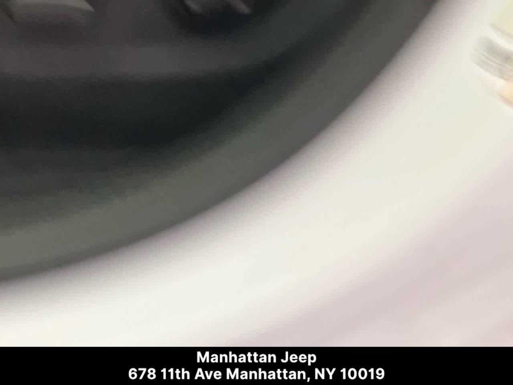 used 2022 Jeep Cherokee car, priced at $27,900