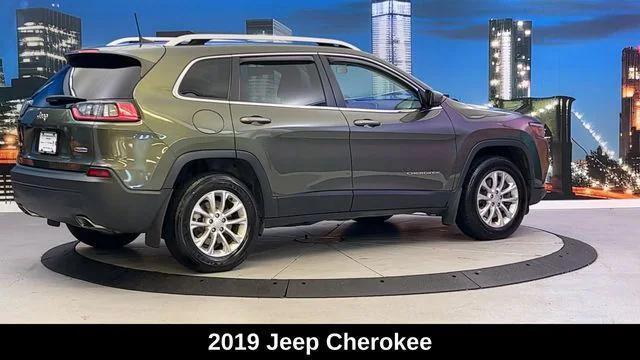 used 2019 Jeep Cherokee car, priced at $16,500