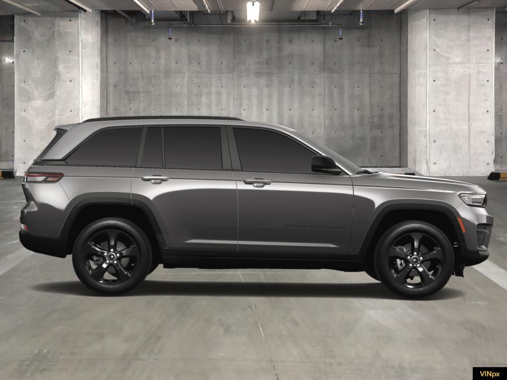 new 2025 Jeep Grand Cherokee car, priced at $45,975