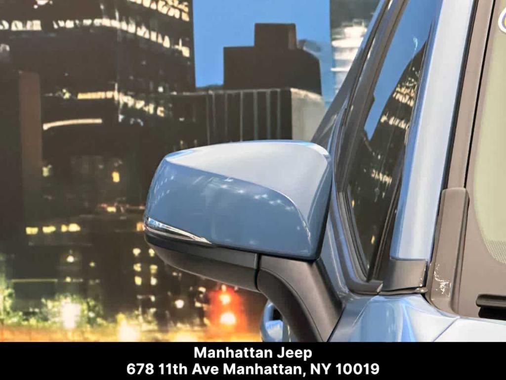 used 2022 Toyota RAV4 Hybrid car, priced at $29,200