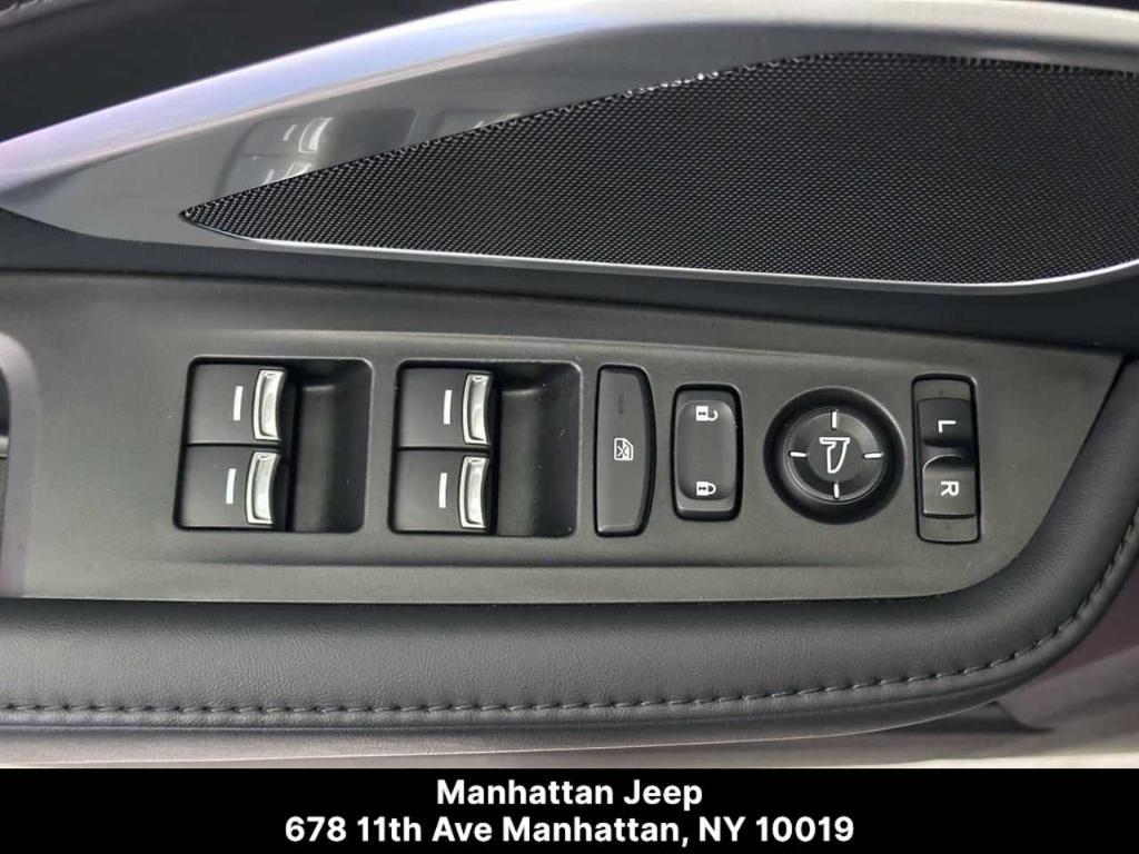 used 2023 Acura RDX car, priced at $36,900