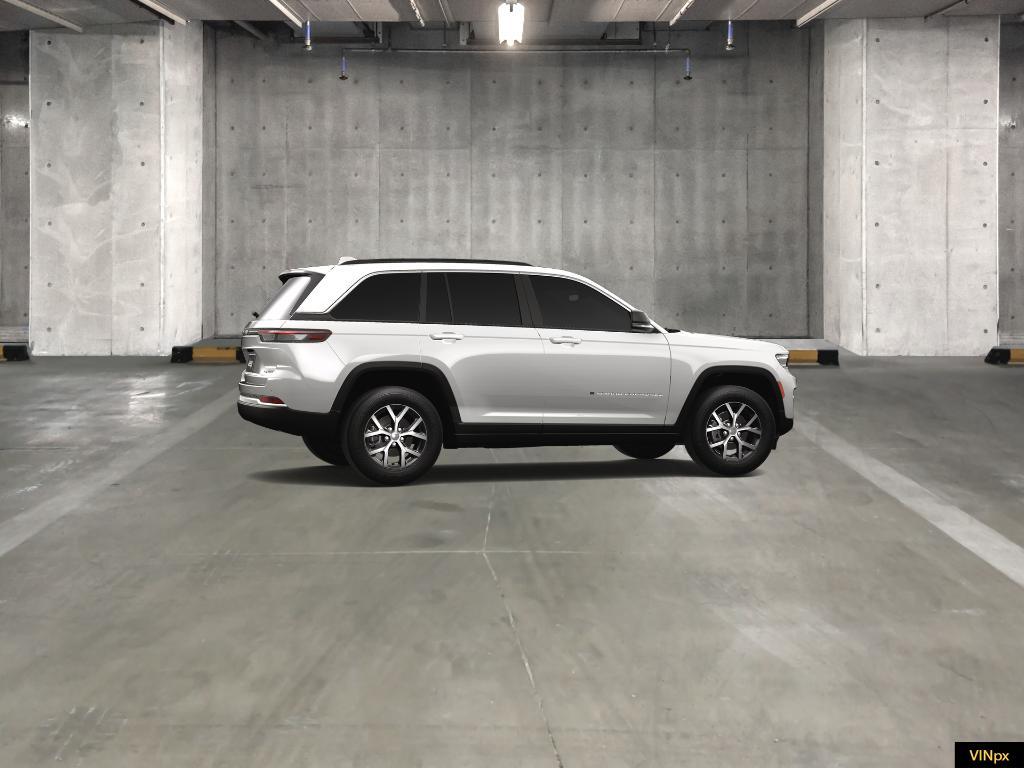 new 2025 Jeep Grand Cherokee car, priced at $47,015