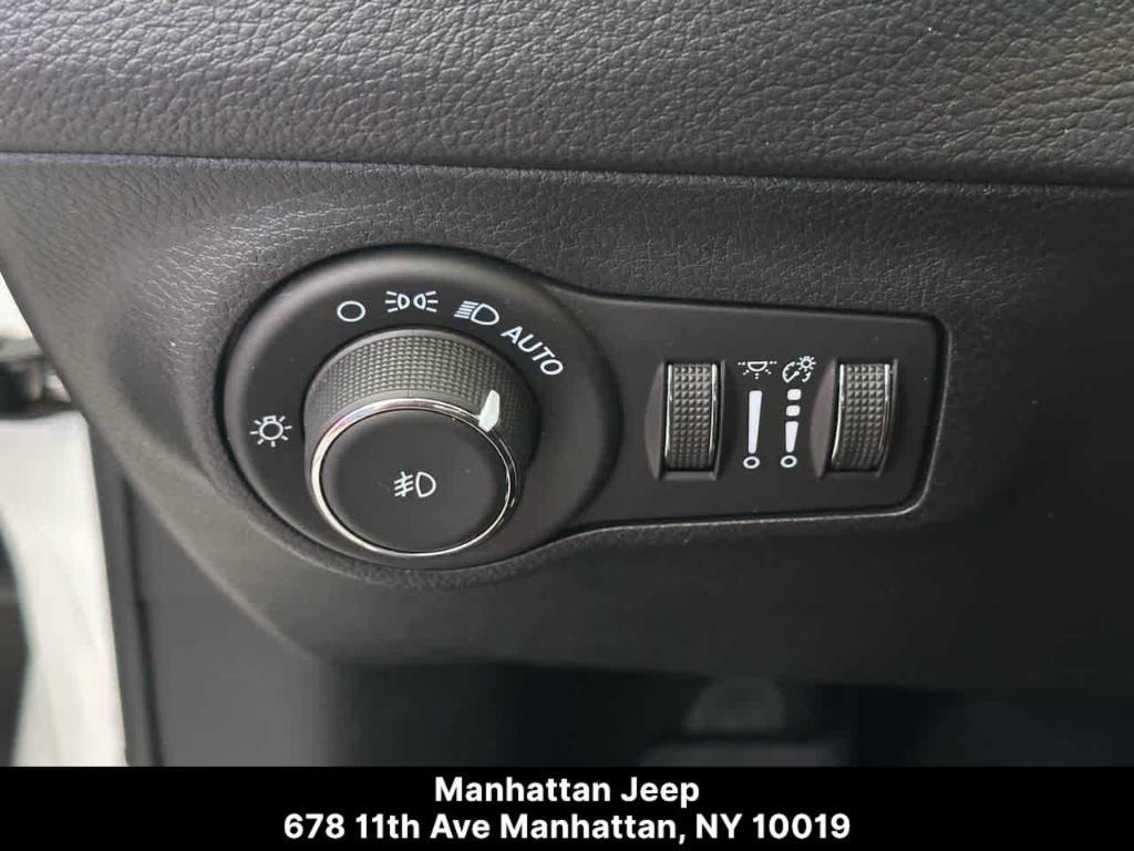 used 2021 Jeep Compass car, priced at $18,900