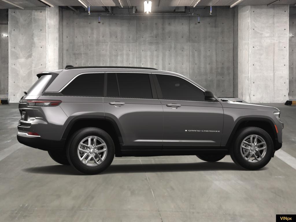 new 2025 Jeep Grand Cherokee car, priced at $43,970