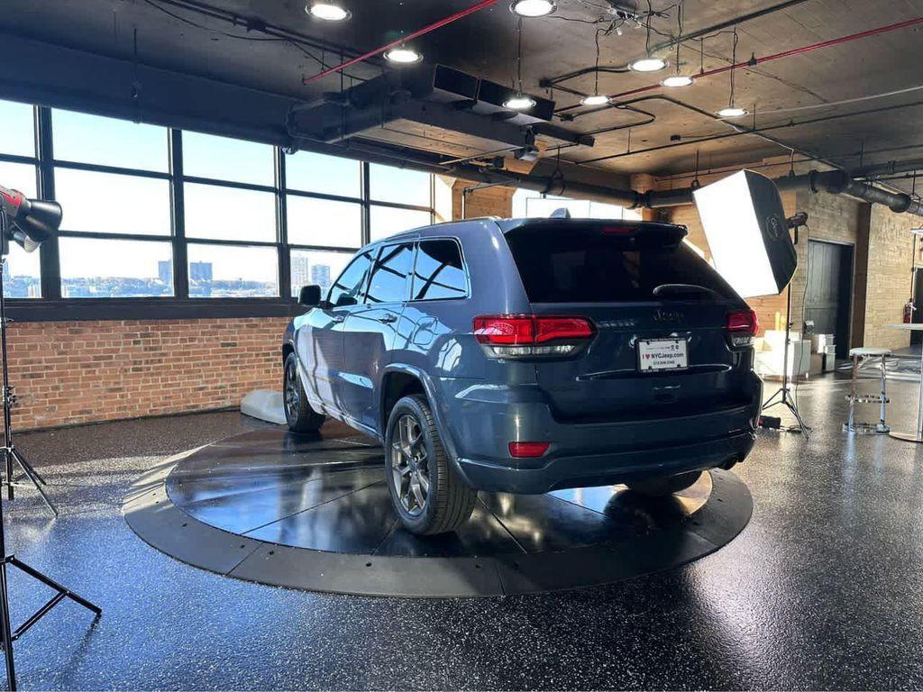 used 2021 Jeep Grand Cherokee car, priced at $27,900