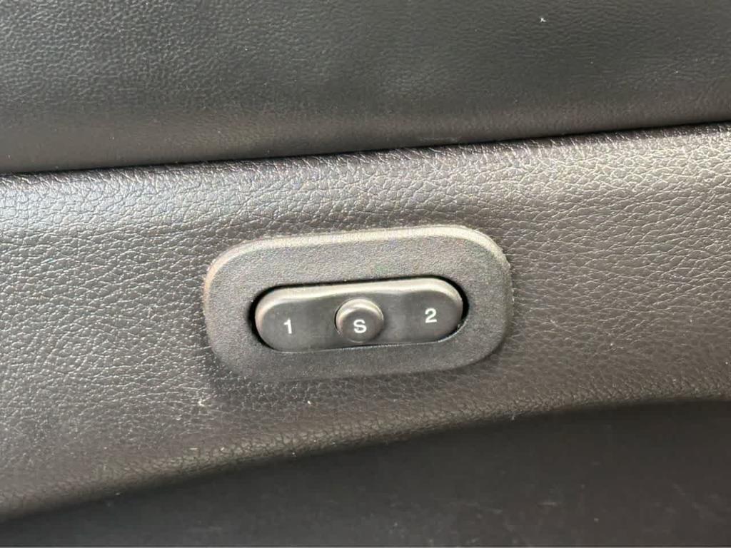 used 2021 Jeep Grand Cherokee car, priced at $27,900