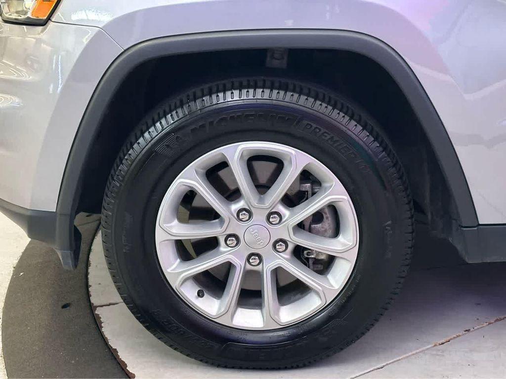 used 2021 Jeep Grand Cherokee car, priced at $23,900