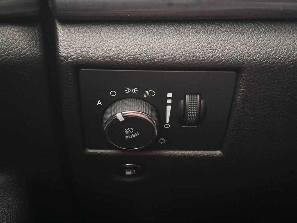 used 2021 Jeep Grand Cherokee car, priced at $23,900