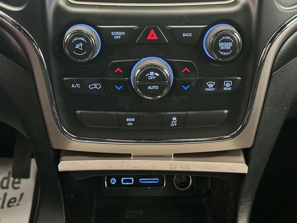used 2015 Jeep Grand Cherokee car, priced at $13,500