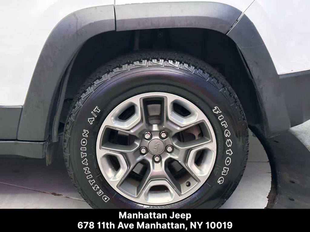 used 2019 Jeep Cherokee car, priced at $15,600