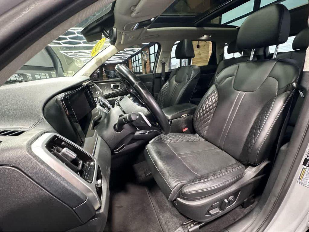 used 2023 Kia Sorento car, priced at $31,800