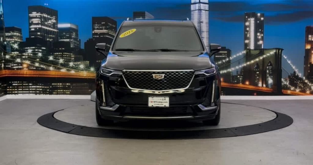used 2022 Cadillac XT6 car, priced at $34,600