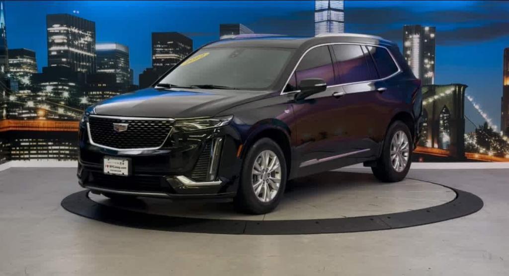 used 2022 Cadillac XT6 car, priced at $34,600