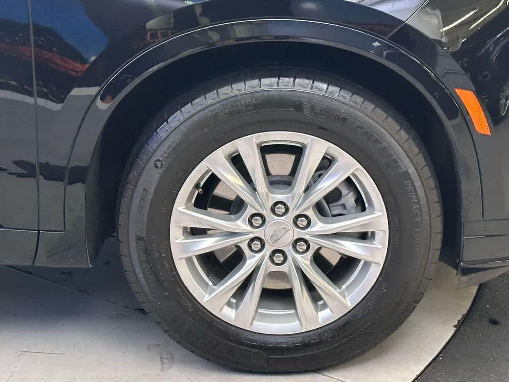 used 2022 Cadillac XT6 car, priced at $34,600