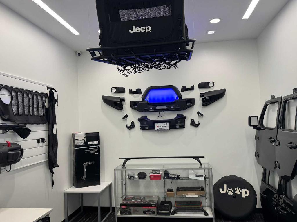 new 2025 Jeep Grand Cherokee car, priced at $52,815