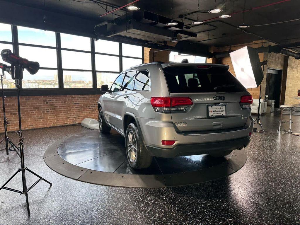 used 2017 Jeep Grand Cherokee car, priced at $14,900