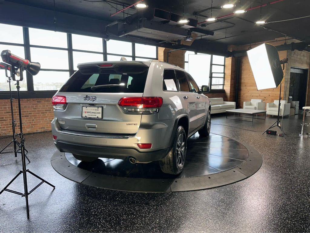 used 2017 Jeep Grand Cherokee car, priced at $14,900