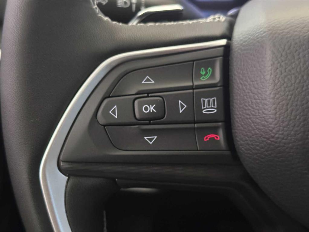 new 2025 Jeep Grand Cherokee car, priced at $44,905