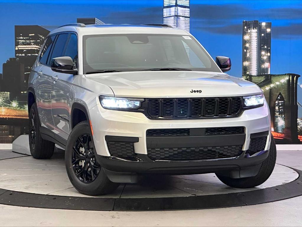 new 2025 Jeep Grand Cherokee car, priced at $47,155