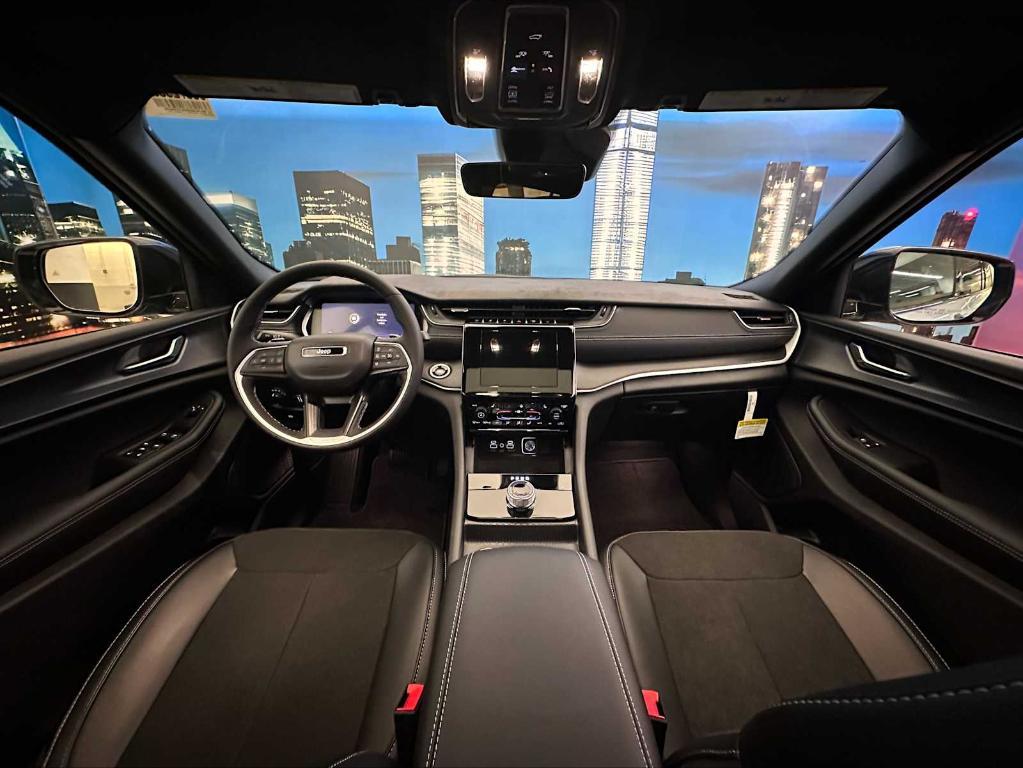 new 2025 Jeep Grand Cherokee car, priced at $44,905